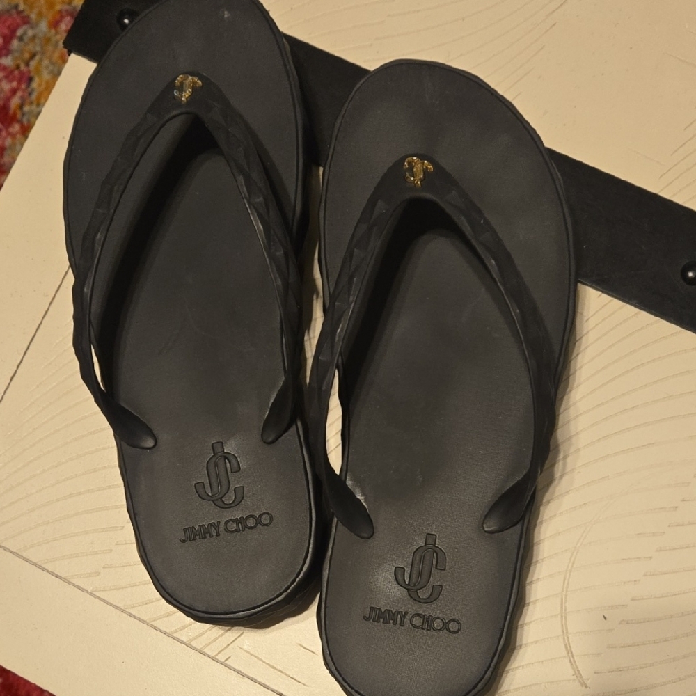 Jimmy Choo Black Sandals Classic Flip-Flop Design